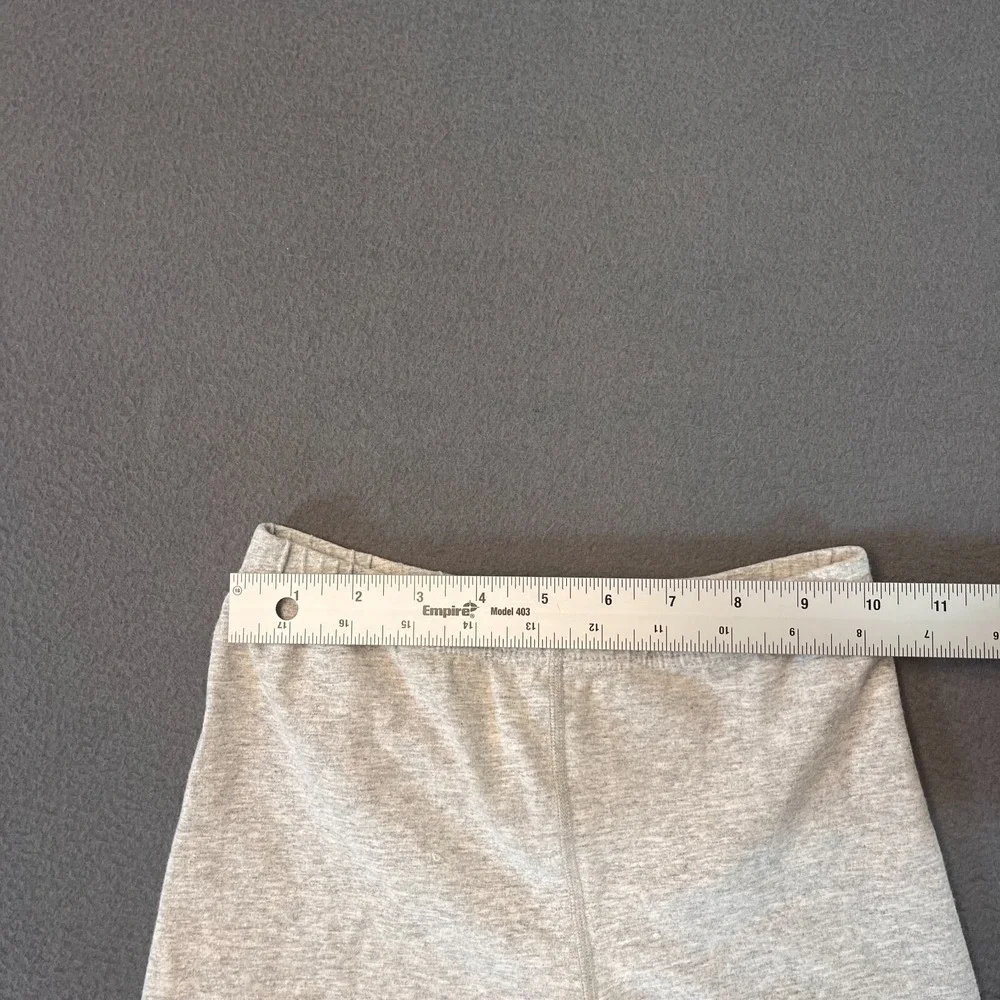 Victoria's Secret Shorts Women's Small Heather Gray Lycra Fitted Shorts Athleisu